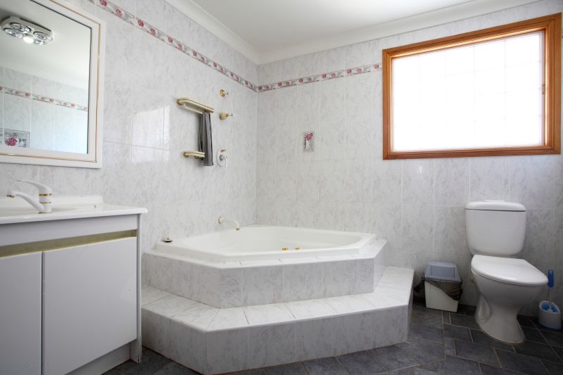 Cost of Bathtub Installation in Westbury, NY